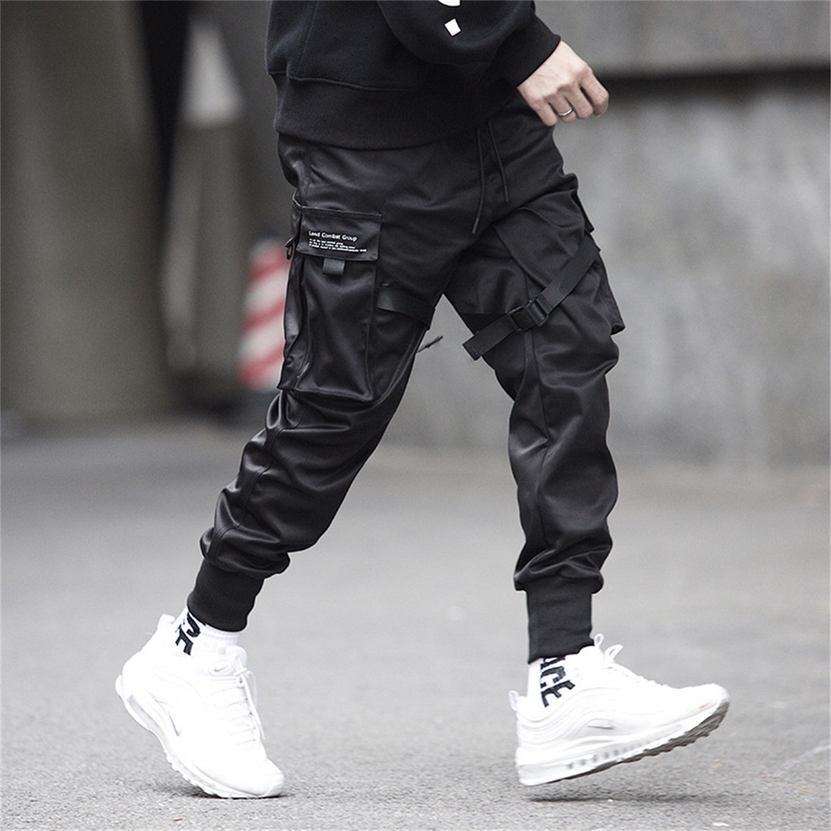Zwarte Hiphop Cargo Broek Zome - Urban Streetwear Brand recensie en prijs